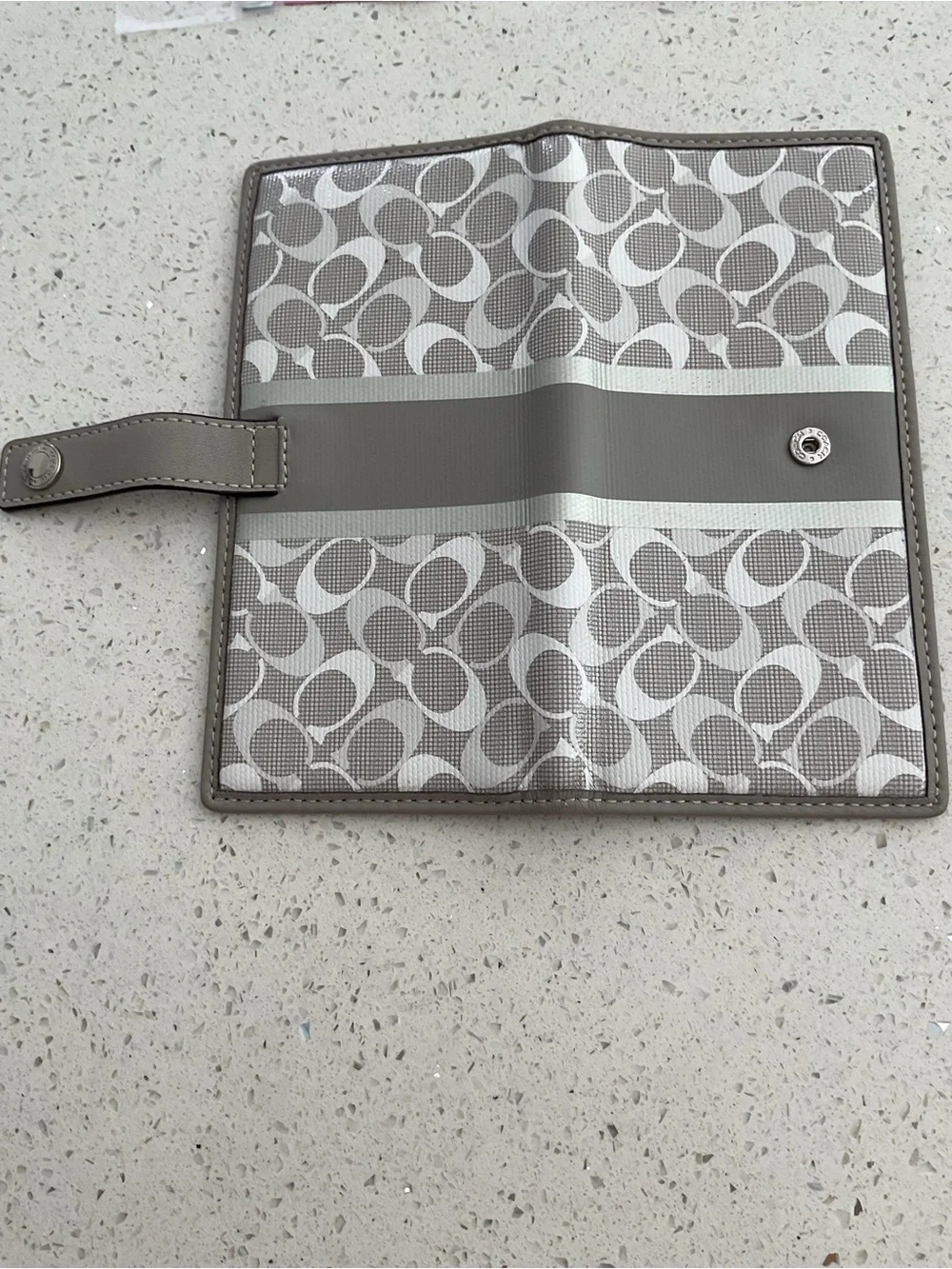 Coach Signature Stripe Continental Wallet in Gray and White
